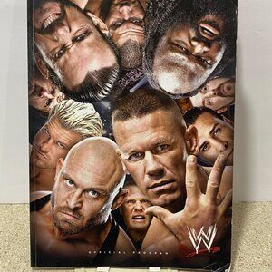 30 Years of WrestleMania – WWE History Book – wrestling collectible